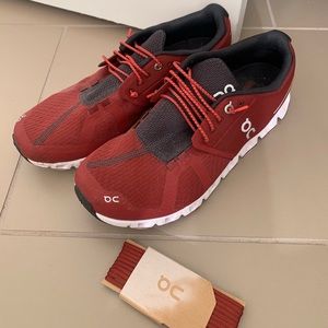 On Running Cloud Shoe US 8 women’s